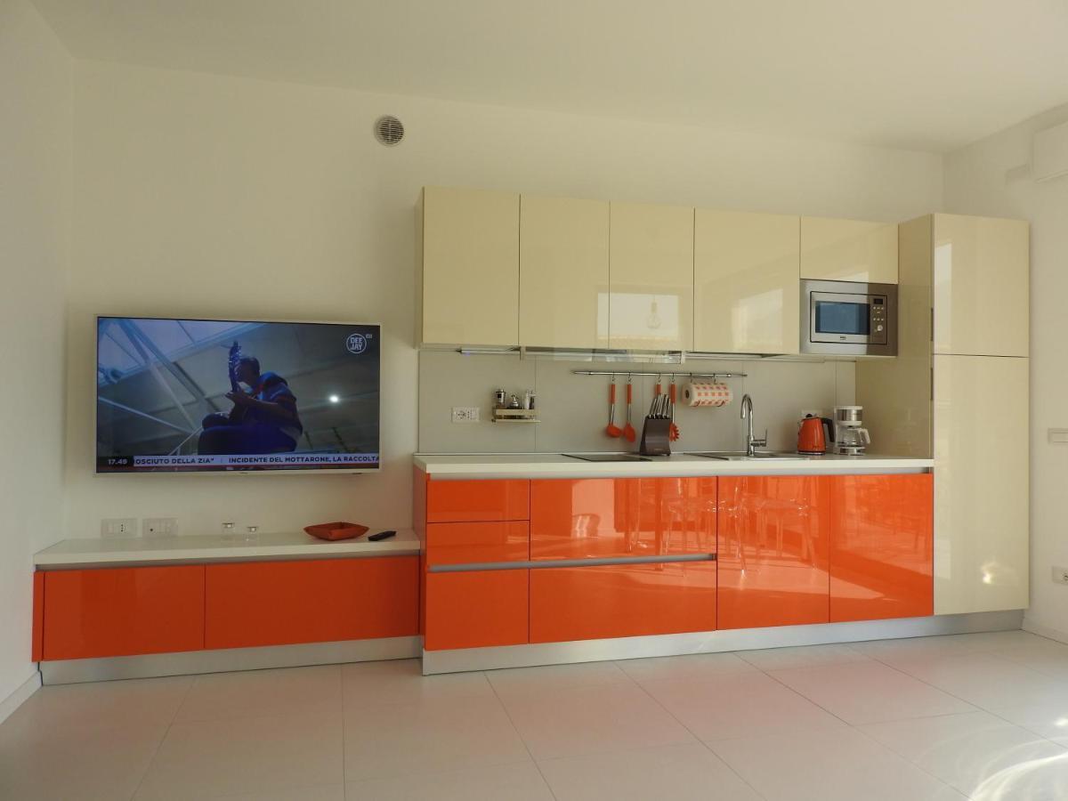 Apartamento Blue Sky Garda - Sunset Malcesine Exterior foto