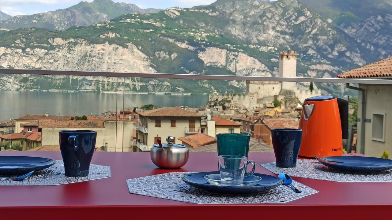 Apartamento Blue Sky Garda - Sunset Malcesine Exterior foto