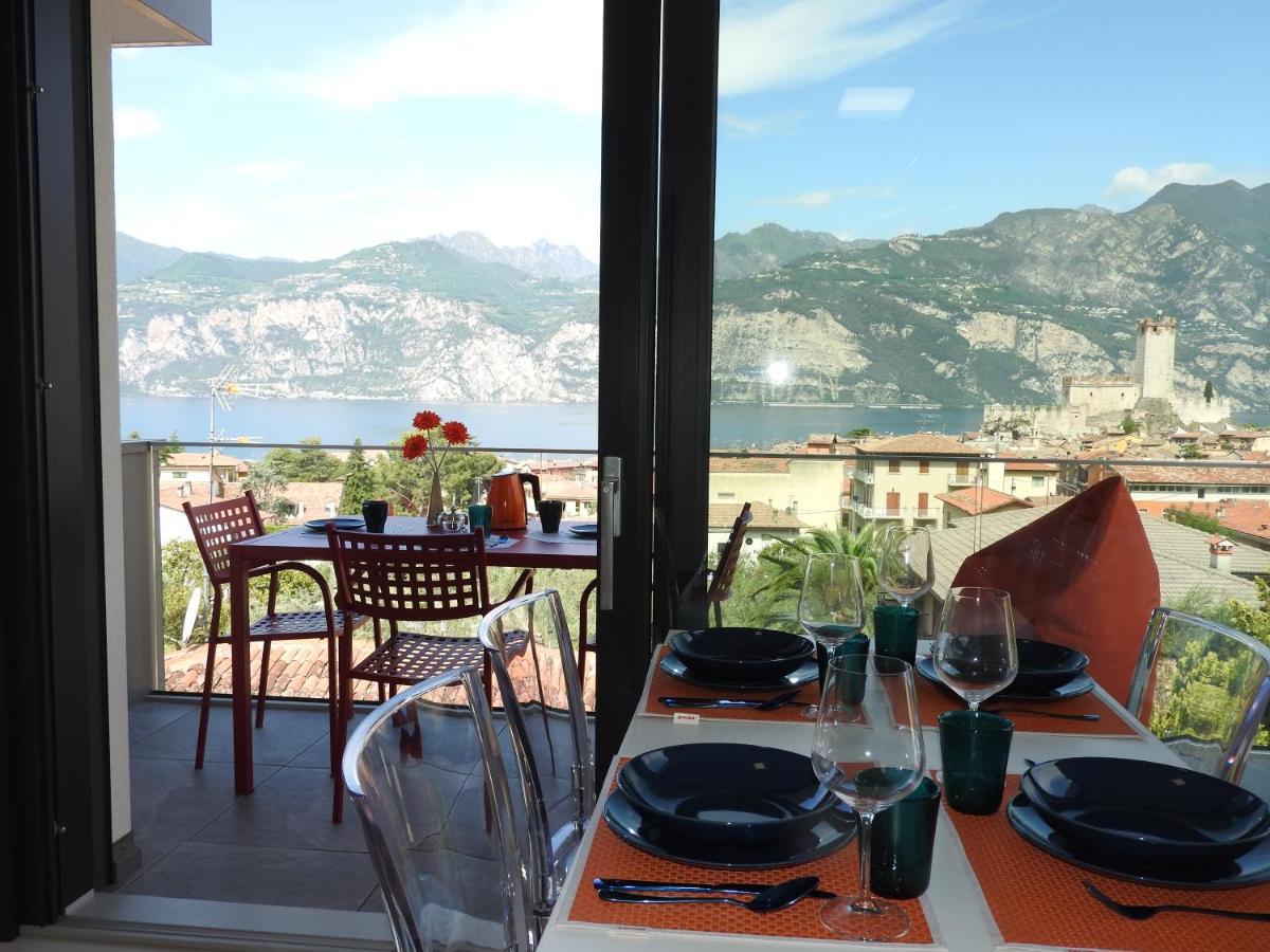 Apartamento Blue Sky Garda - Sunset Malcesine Exterior foto