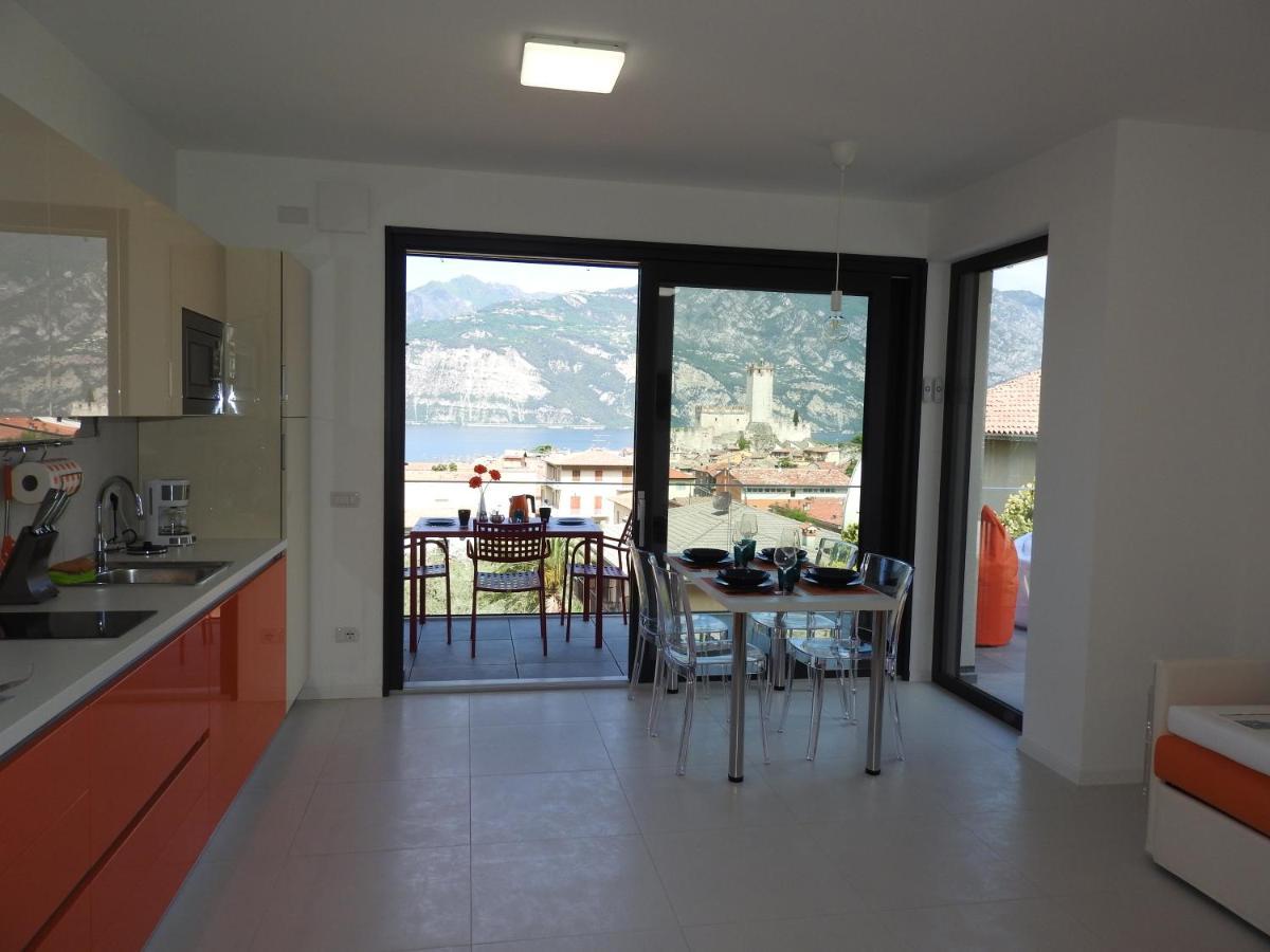 Apartamento Blue Sky Garda - Sunset Malcesine Exterior foto