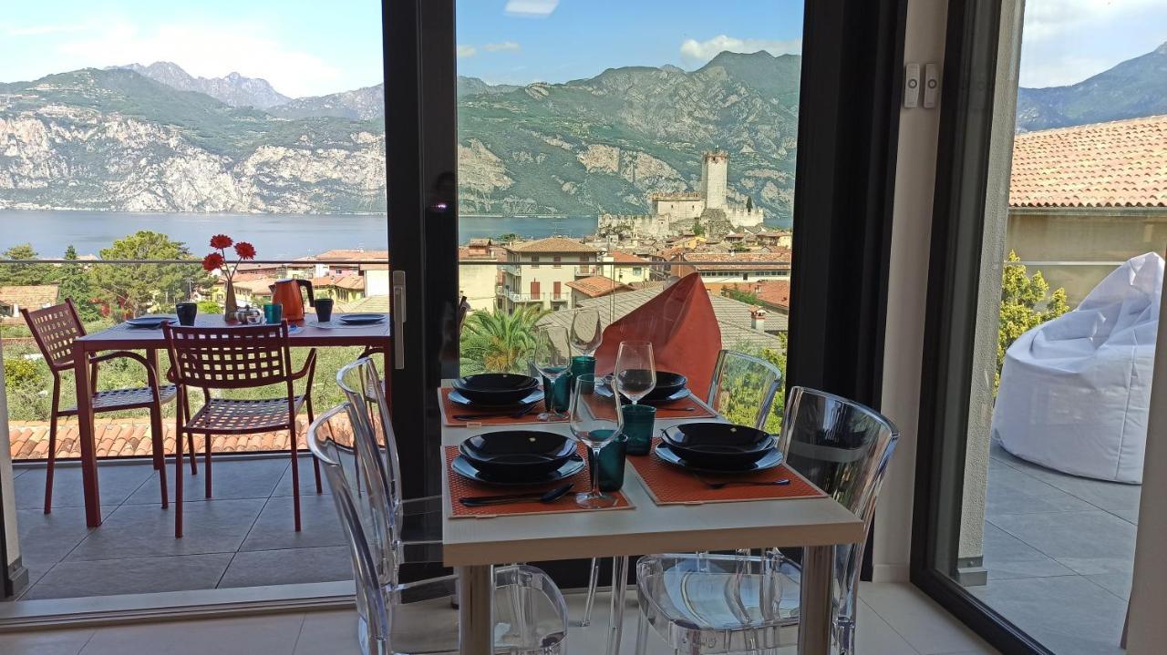Apartamento Blue Sky Garda - Sunset Malcesine Exterior foto