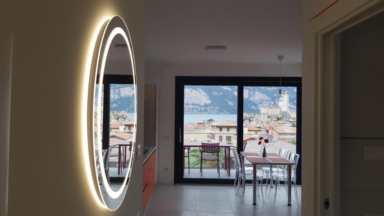 Apartamento Blue Sky Garda - Sunset Malcesine Exterior foto