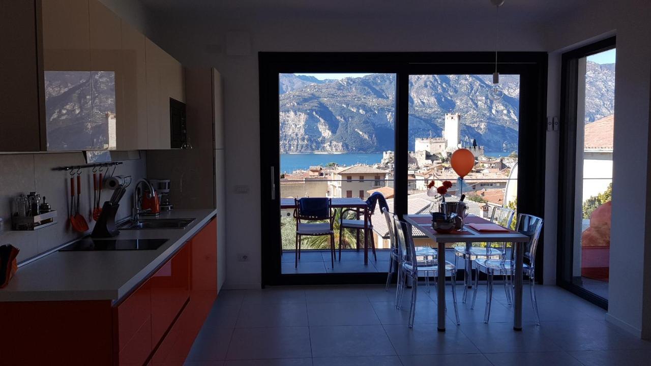 Apartamento Blue Sky Garda - Sunset Malcesine Exterior foto